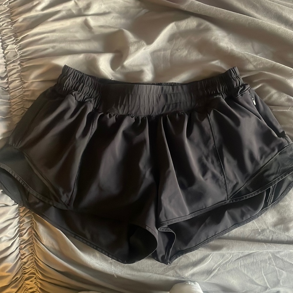 black lululemon size 8 shorts